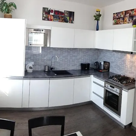 Agnes - Apartments פראג