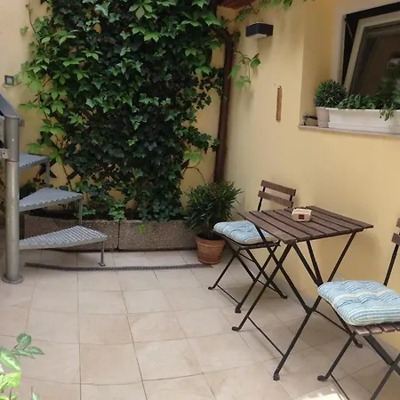 Agnes - Apartments דירה